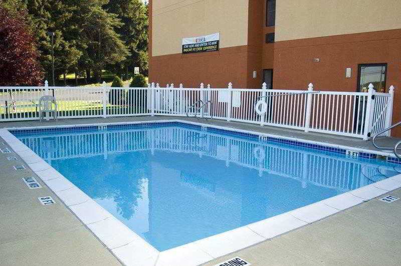 Best Western Plus Executive Inn St. Marys Instalações foto