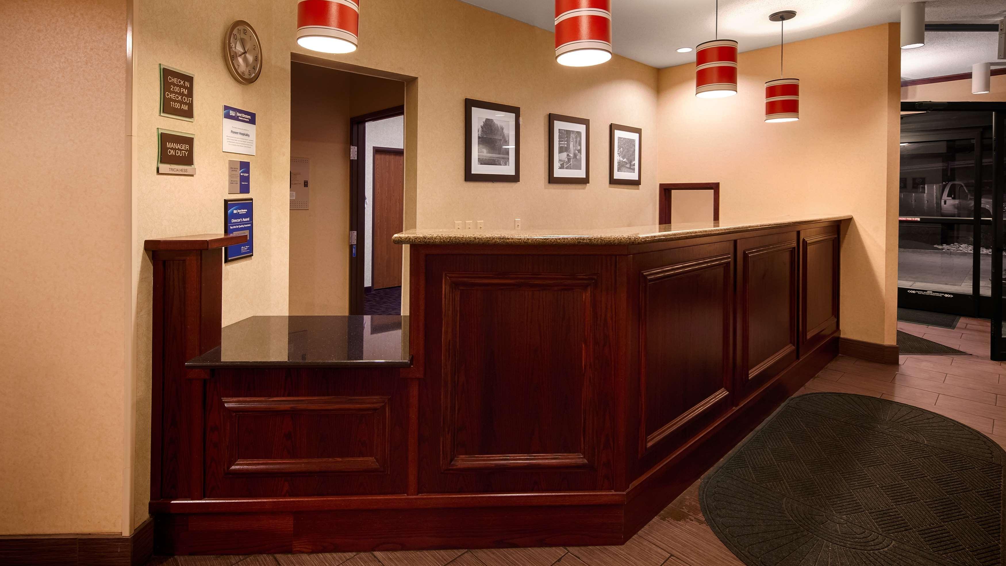 Best Western Plus Executive Inn St. Marys Exterior foto